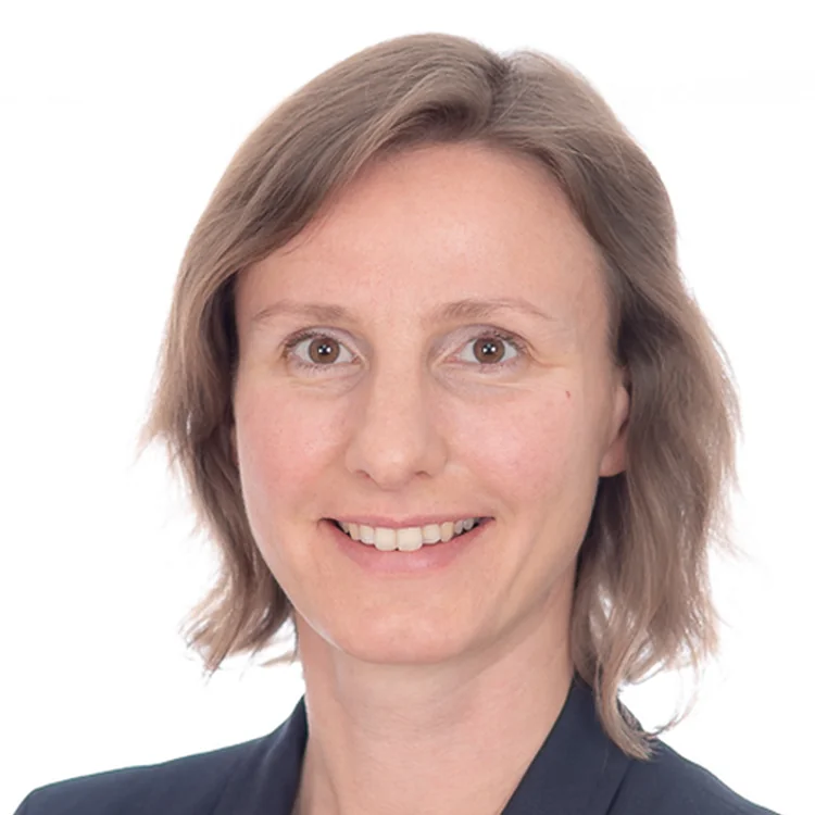 Julia Schulze-Hentrich